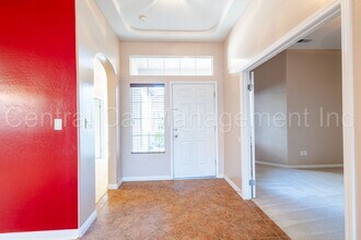 10713 Alexander Falls Ave in Bakersfield, CA - Building Photo - Building Photo