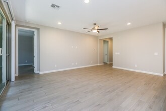 9765 E Solstice Ave in Mesa, AZ - Building Photo - Building Photo