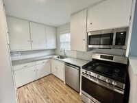 2010 Elmen St photo'