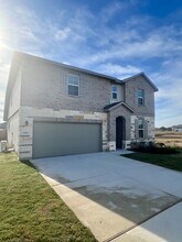 14426 Daphne Bnd in San Antonio, TX - Building Photo - Building Photo