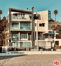 270 Palisades Beach Rd in Santa Monica, CA - Building Photo - Building Photo