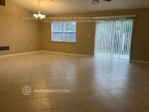 11609 Lake Dr in Leesburg, FL - Foto de edificio - Building Photo