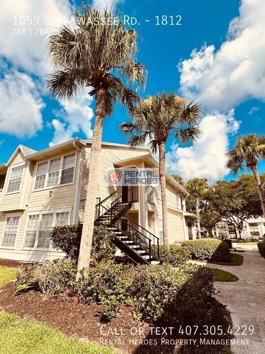 1059 S Hiawassee Rd in Orlando, FL - Foto de edificio