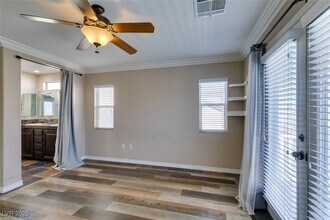 8233 Shaded Arbors St in Las Vegas, NV - Building Photo - Building Photo