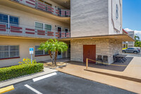 Barclay House in Gulfport, FL - Foto de edificio - Building Photo