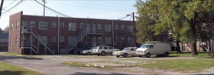 Washington Village Apartments in Indianapolis, IN - Building Photo - Building Photo