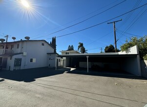 311 Griswold Ave in San Fernando, CA - Building Photo - Building Photo