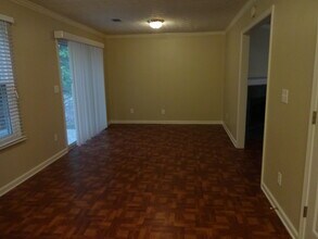 3002 Sentinel Cir in Lawrenceville, GA - Foto de edificio - Building Photo