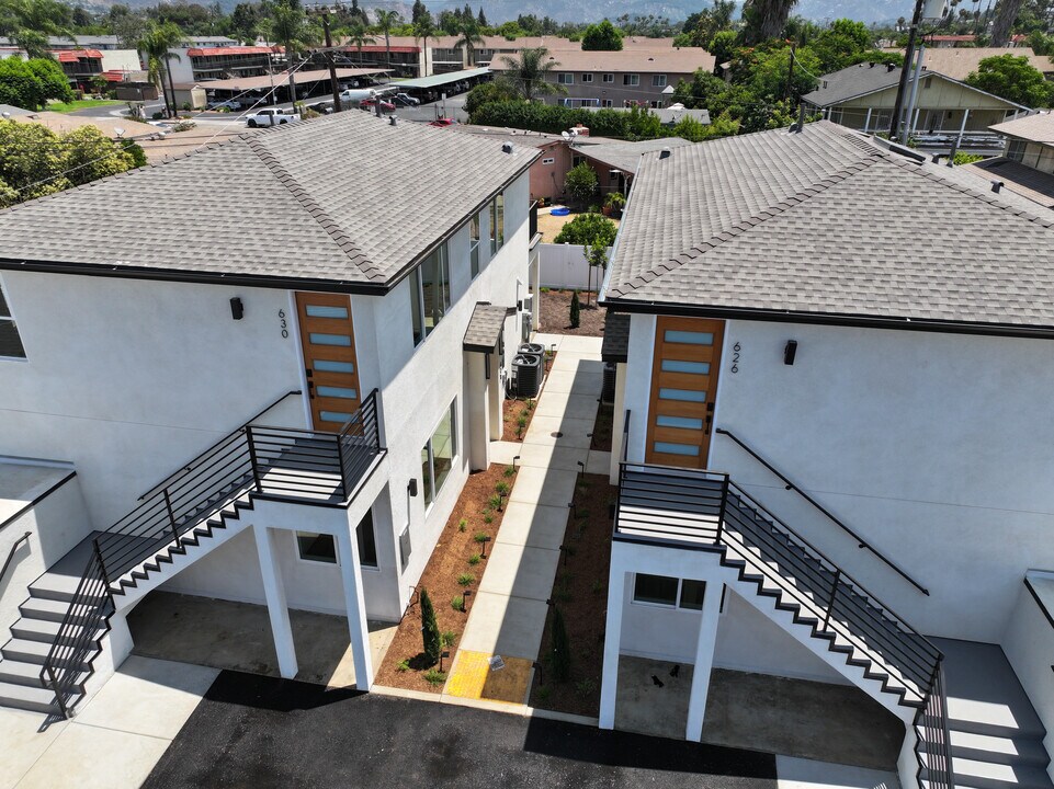 630 N Juniper St, Unit #624 in Escondido, CA - Foto de edificio