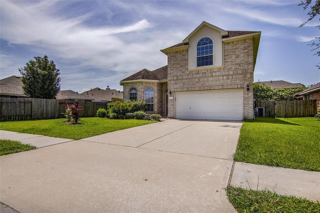 1004 Autumn Brook St in Seabrook, TX - Building Photo
