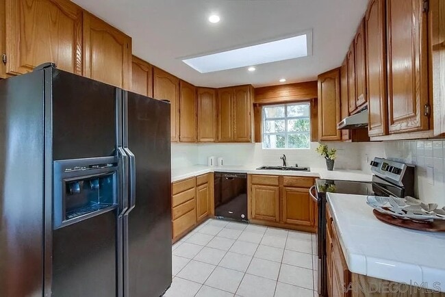 5027 Glasgow Dr in San Diego, CA - Building Photo - Building Photo