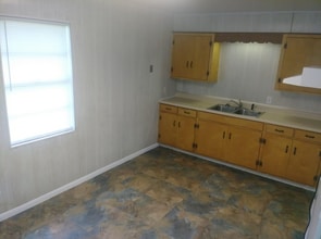 9240 McLean St in Beaumont, TX - Building Photo - Building Photo