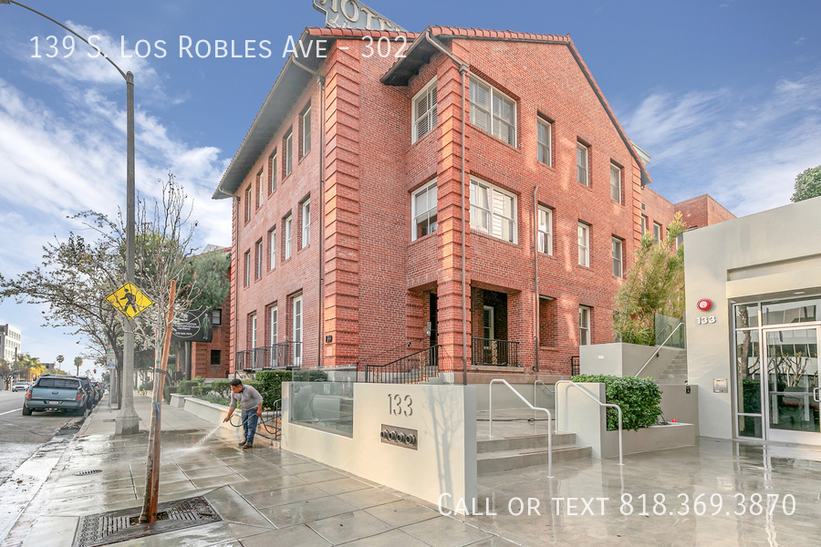 139 S Los Robles Ave in Pasadena, CA - Building Photo