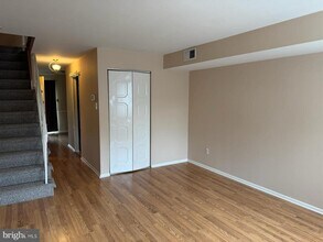 603 Valley Dr in West Chester, PA - Building Photo - Building Photo