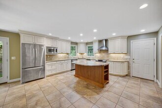 12819 Huntercreek Rd in Des Peres, MO - Building Photo - Building Photo