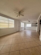 2611 NW 16th Ct in Fort Lauderdale, FL - Foto de edificio - Building Photo