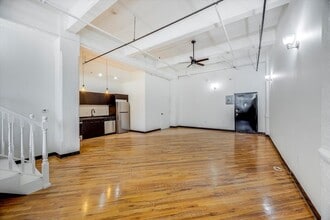 2 Union St, Unit 1L in Jersey City, NJ - Foto de edificio - Building Photo