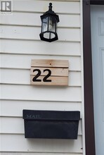 22 Concord Ave in St Catharines, ON - Building Photo - Building Photo