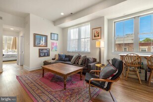 1356 S Bouvier St in Philadelphia, PA - Building Photo