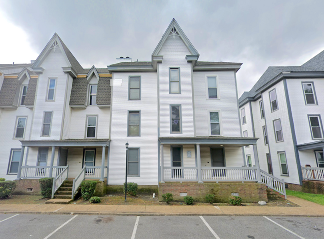 property at 1003 Green St