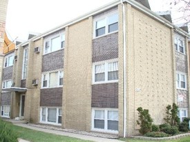 2111 S Harlem Ave Apartments