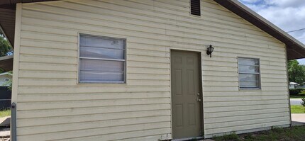 10613 SE 54th Ave in Belleview, FL - Building Photo - Building Photo