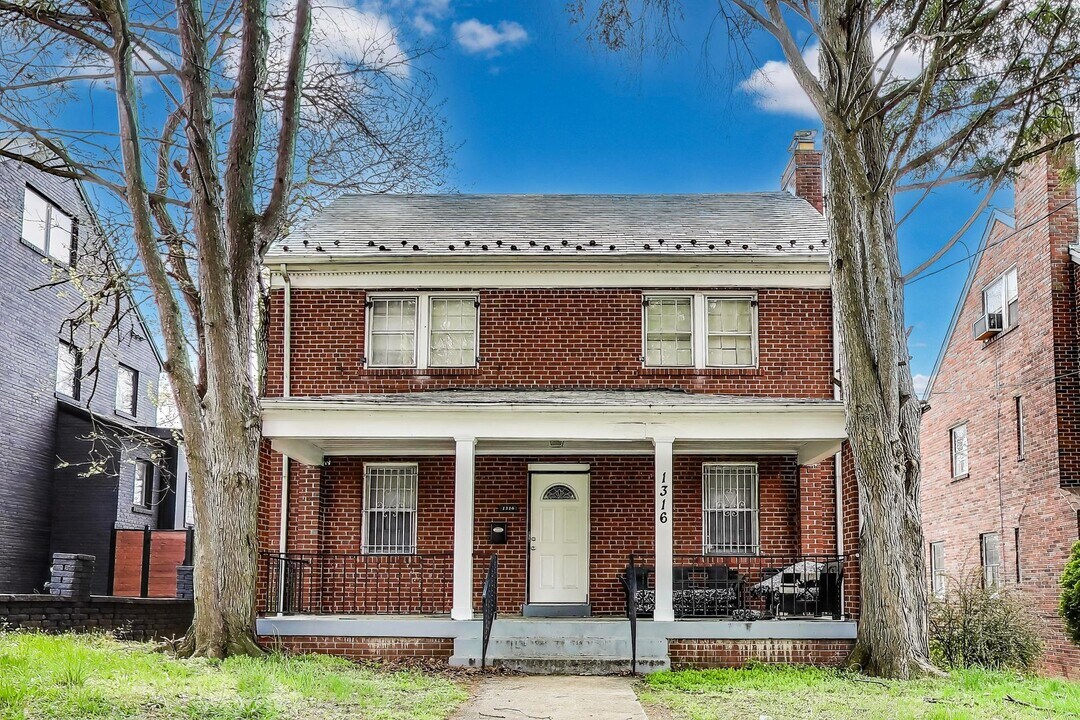 1316 Van Buren St NW in Washington, DC - Building Photo