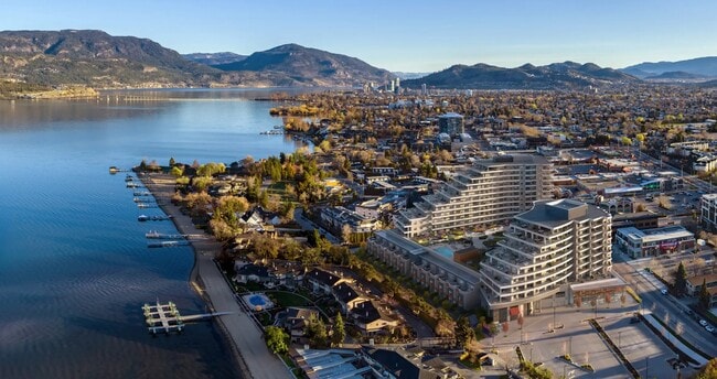 3340 Lakeshore Rd in Kelowna, BC - Building Photo - Building Photo