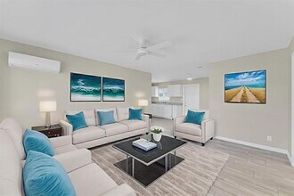 2935 Washington St in Hollywood, FL - Foto de edificio - Building Photo