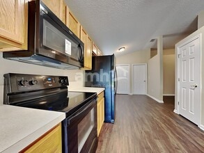 9575 Stratham Ct in Jacksonville, FL - Building Photo - Building Photo
