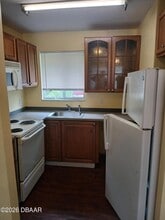 2002 S Palmetto Ave in South Daytona, FL - Building Photo - Building Photo