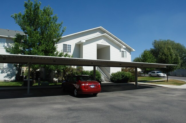 4780 N Fortune Ln in Boise, ID - Foto de edificio - Building Photo