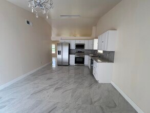 7926 Burlwood Ln in Greenacres, FL - Building Photo - Building Photo