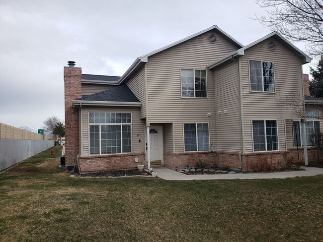 property at 227 S Majestic Meadows Dr
