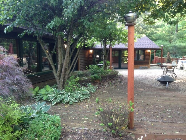 2180 Finley Ave in Waterford Township, MI - Building Photo - Building Photo