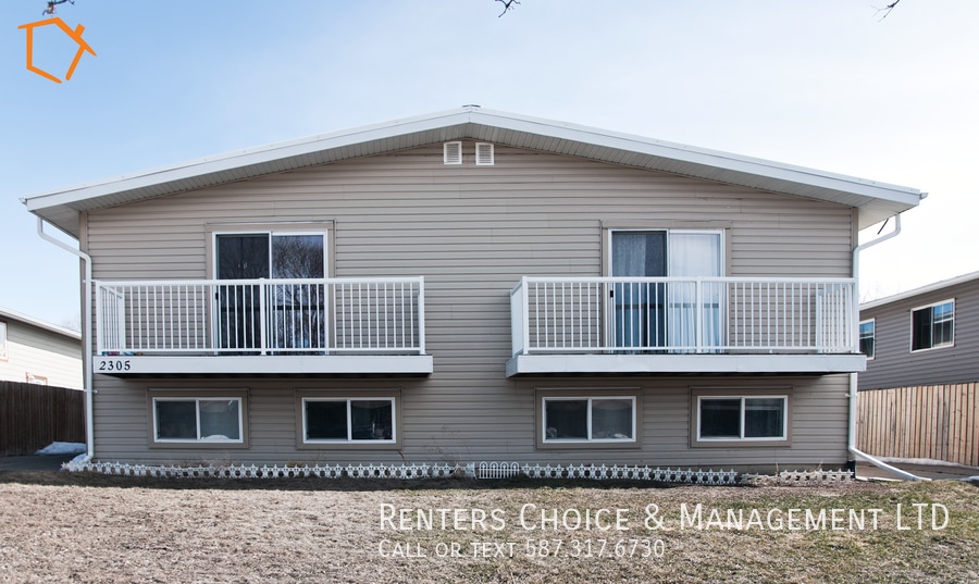 2305-13 13 St N in Lethbridge, AB - Building Photo