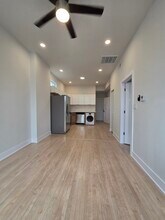 2145 W 18th Pl, Unit 2F in Chicago, IL - Building Photo - Building Photo