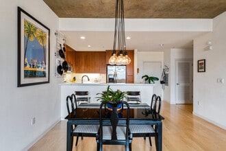 288 3rd St, Unit 404 in Oakland, CA - Building Photo - Building Photo