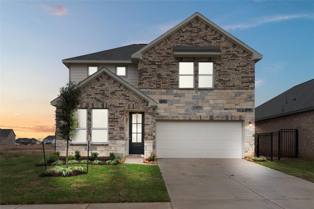 2455 Solaris Bnd Dr in Katy, TX - Building Photo