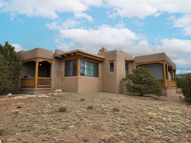516 Camino Los Altos in Santa Fe, NM - Building Photo - Building Photo