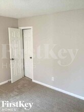 5929 Duren Meadows Dr in Lithonia, GA - Building Photo - Building Photo