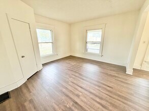 1507 Garfield Ave SW in Canton, OH - Foto de edificio - Building Photo