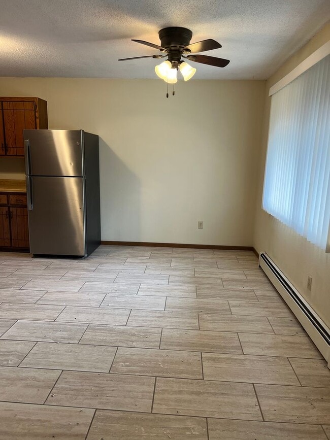 975 Summit Ave N in Sauk Rapids, MN - Building Photo - Building Photo