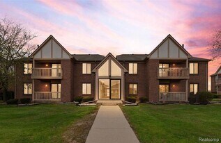 15765 Balfour Dr in Macomb, MI - Building Photo