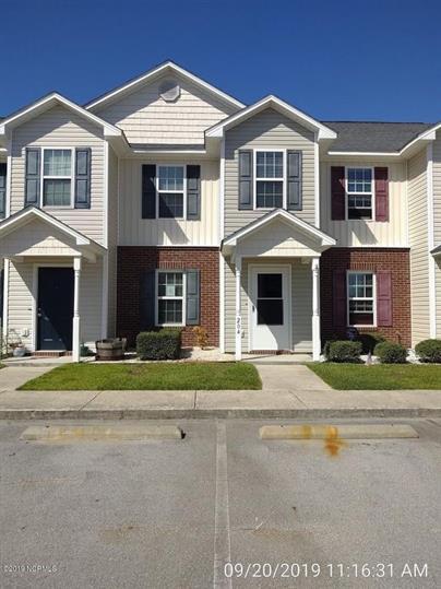 204 Glen Cannon Drive in Jacksonville, NC - Building Photo