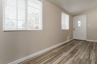 8217 Corbin Ave in Los Angeles, CA - Building Photo - Building Photo