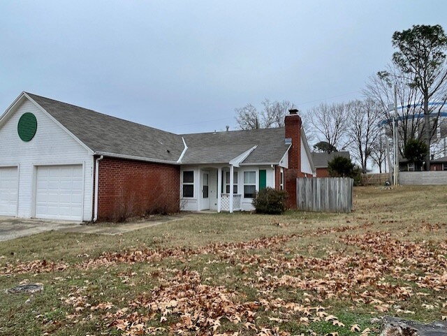 1407 S 12th St in Rogers, AR - Foto de edificio - Building Photo
