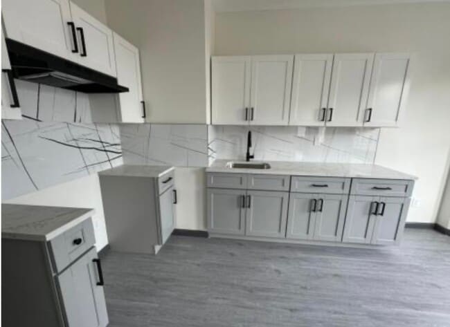 223 Chadwick Ave, Unit 2B