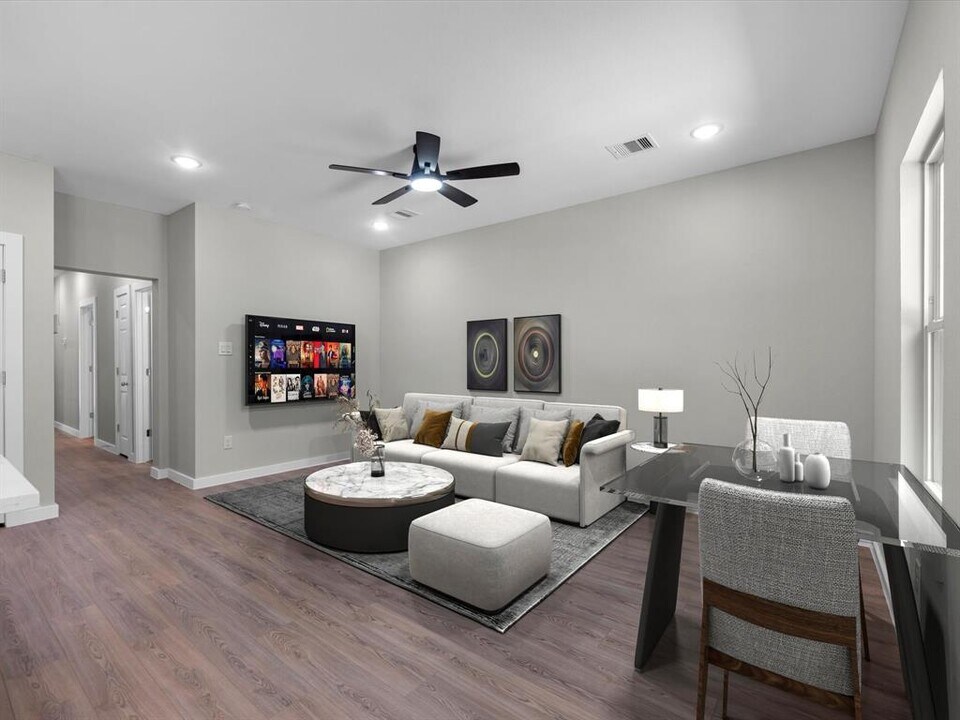 5201 Kenilwood Dr in Houston, TX - Building Photo