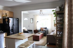 301 Chamberlin St in Nashville, TN - Building Photo